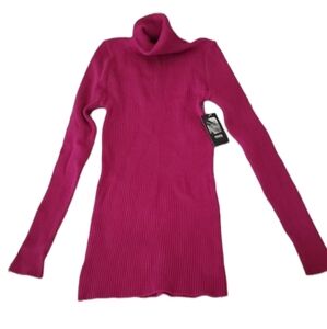 1826 Fushia Turtle Neck